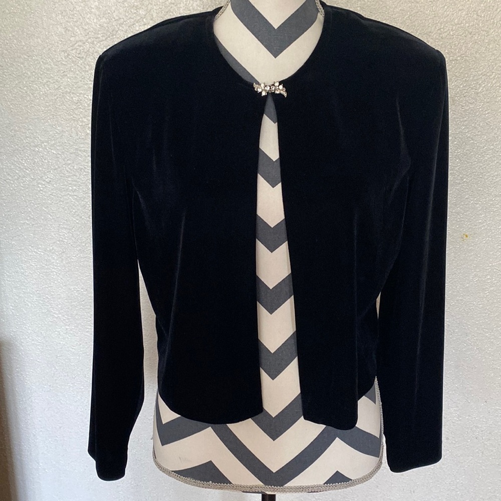 Patra Vintage Dressy Shrug